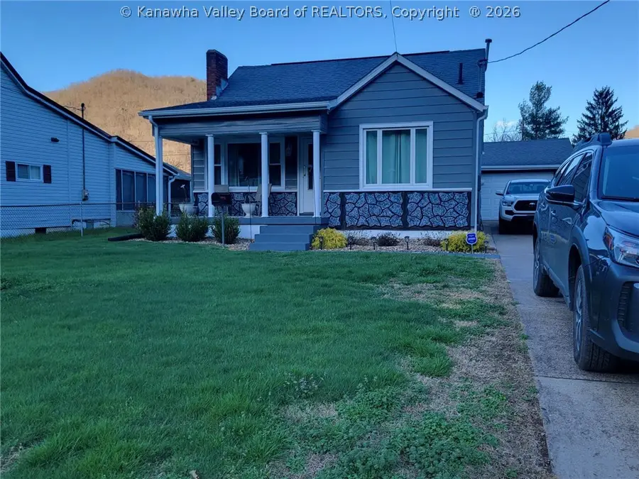 13510 Gatewood Avenue, Chesapeake, WV 25315 - #2