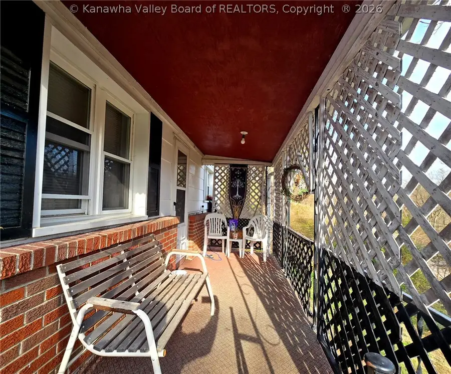 3334 Redmond Ridge Road, Gallipolis Ferry, WV 25515 - #3