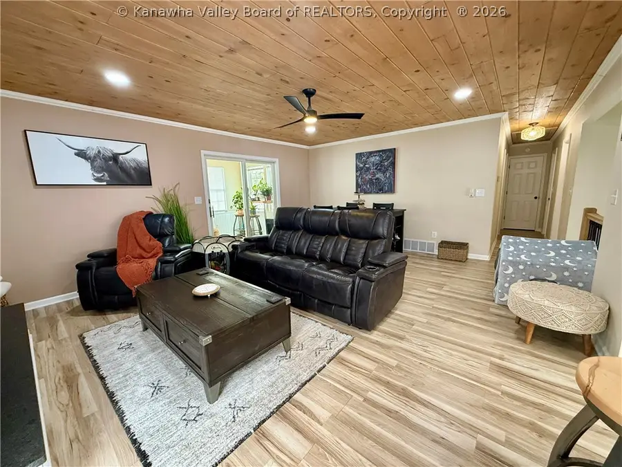 219 Westmoreland Drive, Dunbar, WV 25064 - #2