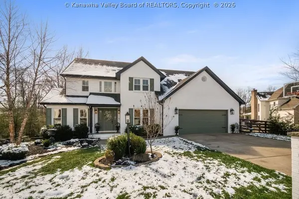 4 Greenbrier Avenue, Hurricane, WV 25526