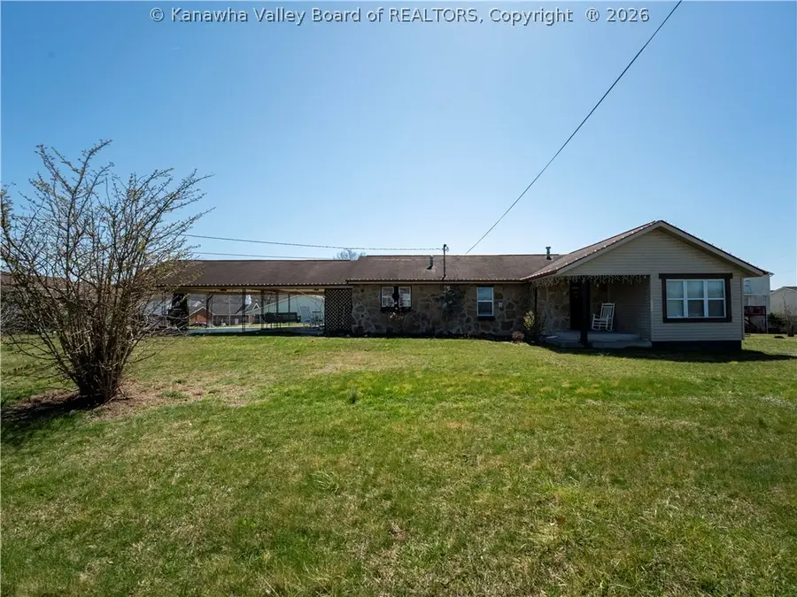 3135 Virginia Avenue, Hurricane, WV 25526 - #2