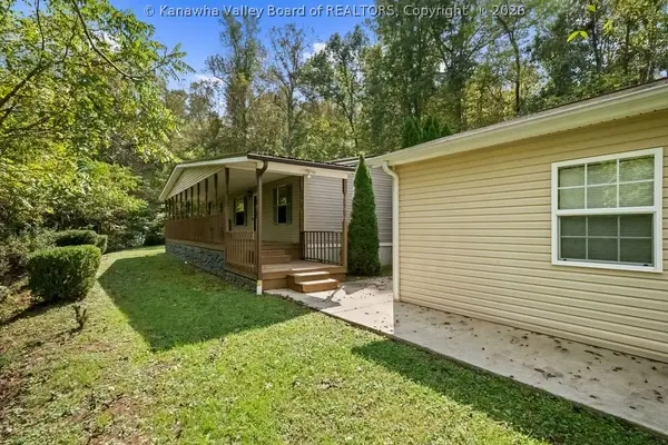 355 Fudges Creek Road, Ona, WV 25545