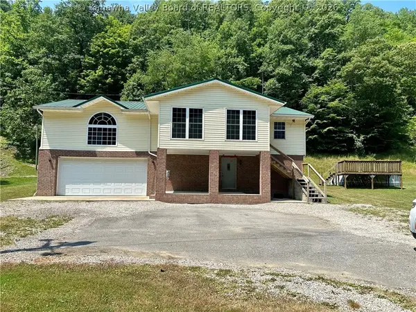 457 Harts Creek Road, Verdunville, WV 25649