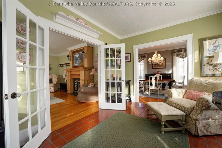 2612 Kanawha Terrace, Saint Albans, WV 25177 - #3