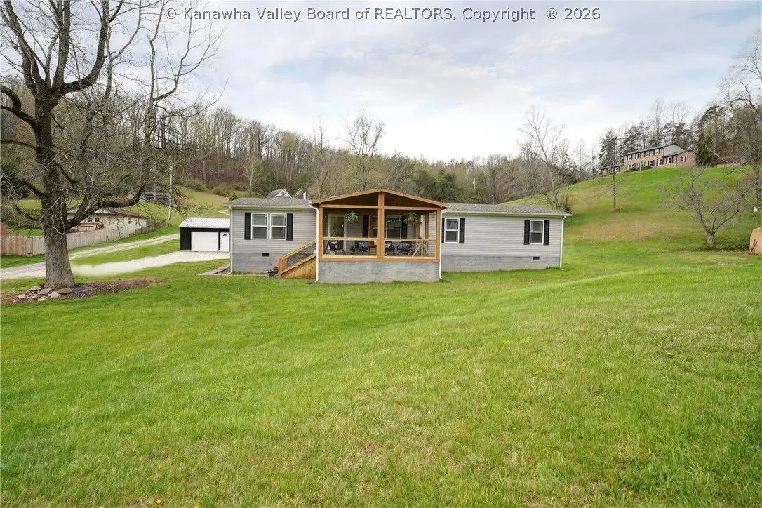 28 Crescent Drive, Scott Depot, WV 25560 - #1