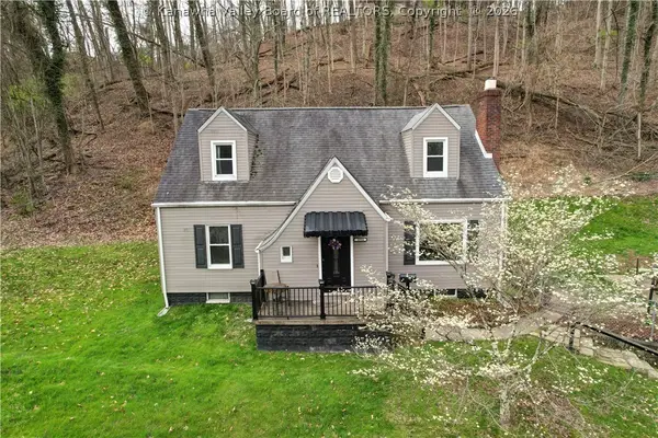 1054 Montrose Drive, South Charleston, WV 25303