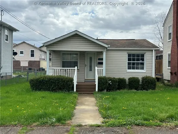 1315 Moore Avenue, Dunbar, WV 25064