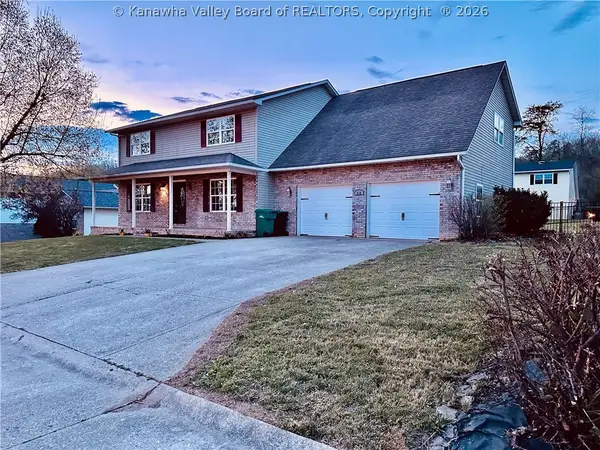 616 Steeple Chase Drive, Hurricane, WV 25526