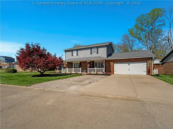 122 Moorefield Place, Scott Depot, WV 25560