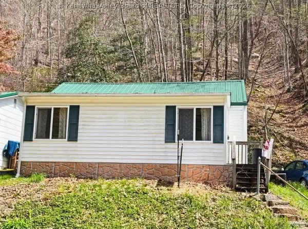 840 S Park Road, Charleston, WV 25304