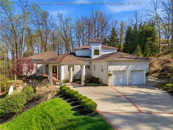 11 Chatwood Road, Charleston, WV 25304