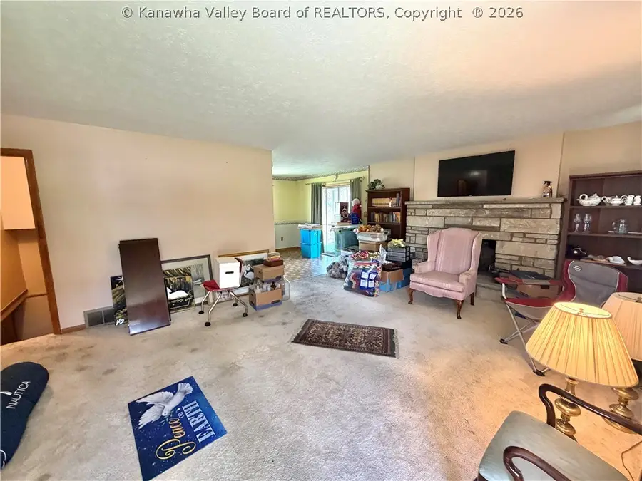 682 Gordon Drive, Charleston, WV 25314 - #3