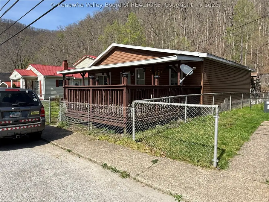 314 Mckinley Street, Wharton, WV 25208 - #2