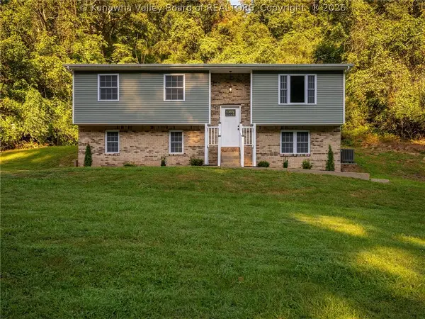 3611 Cyrus Creek Road, Barboursville, WV 25504