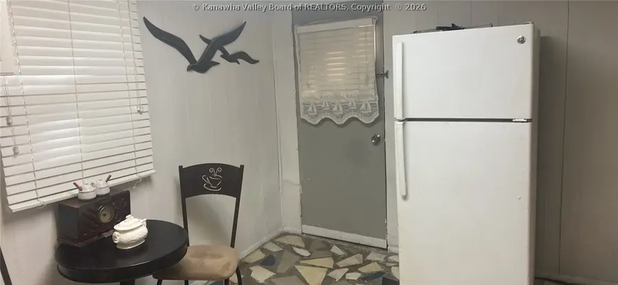 836 S Park Road, Charleston, WV 25304 - #2