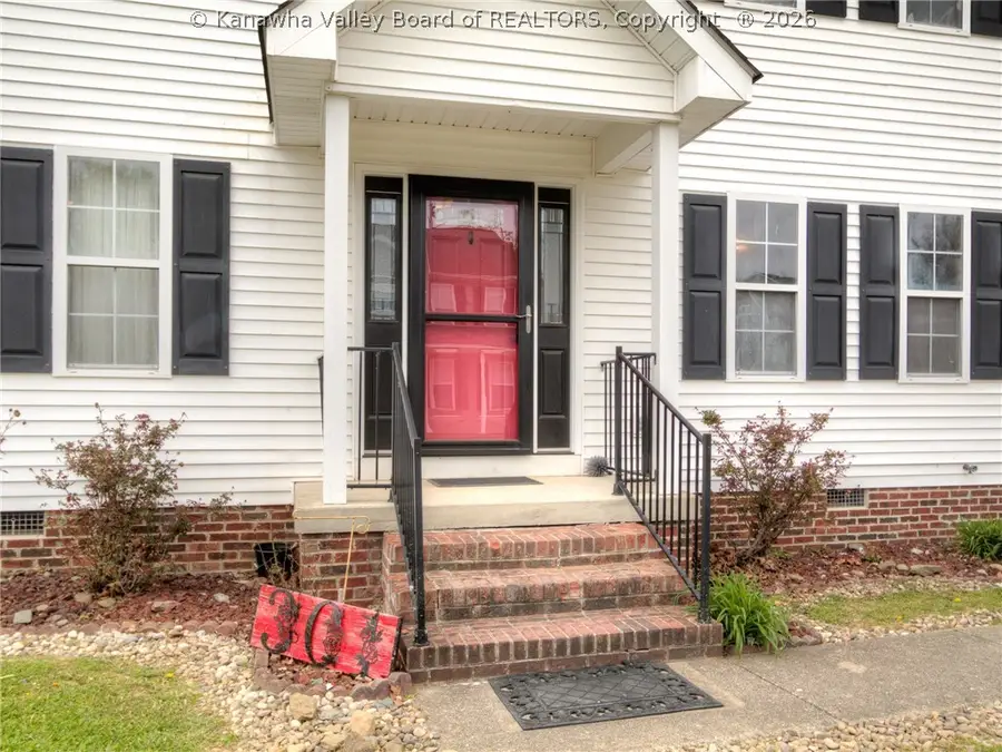 301 Lower Overlook Drive, Hurricane, WV 25526 - #2