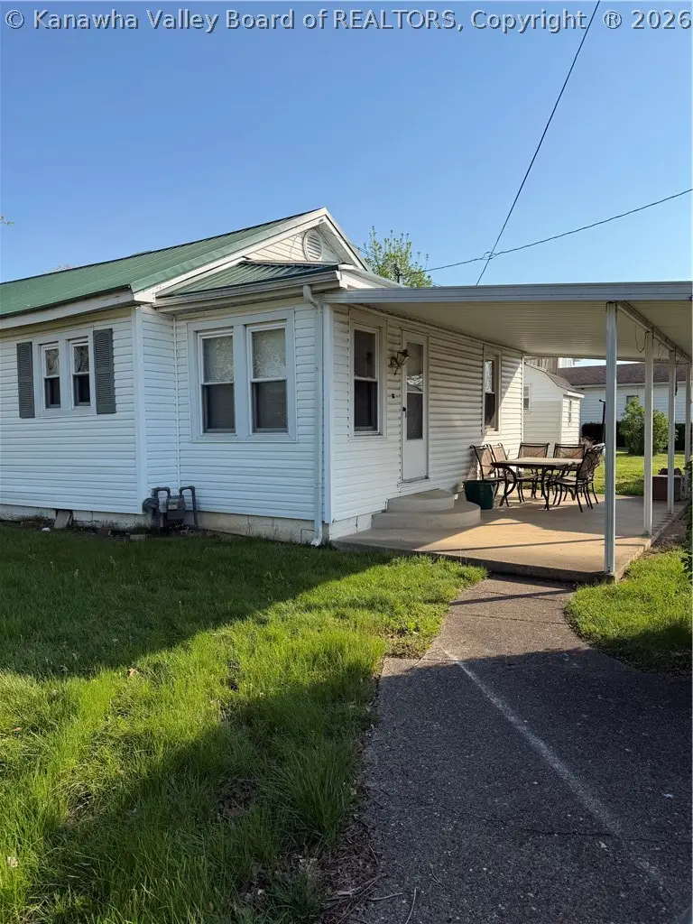2529 Conner Avenue, Hurricane, WV 25526 - #2