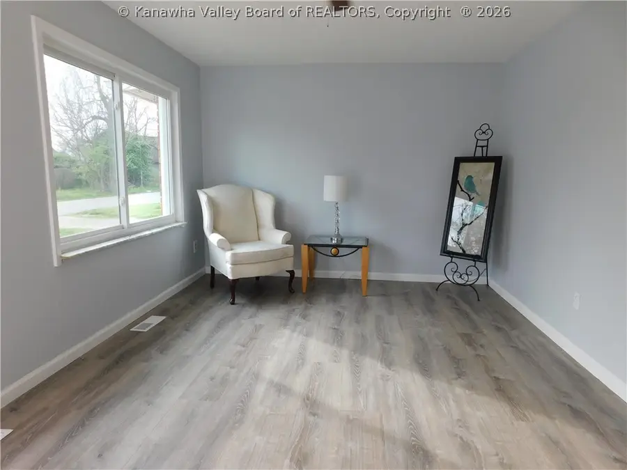 309 Charles Court, Hurricane, WV 25526 - #2