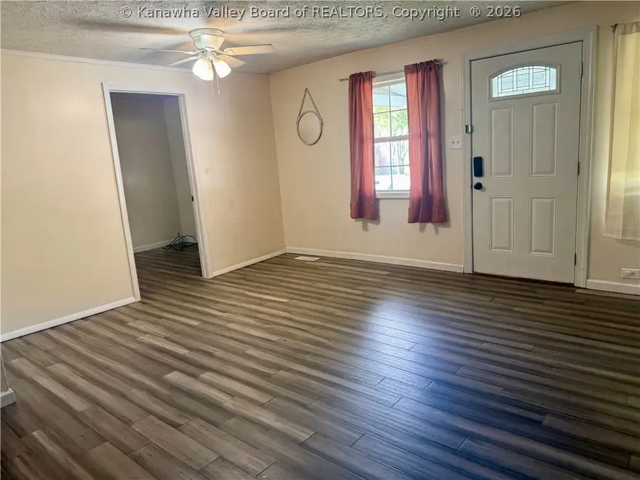 3124 31st Street, Nitro, WV 25143 - #2