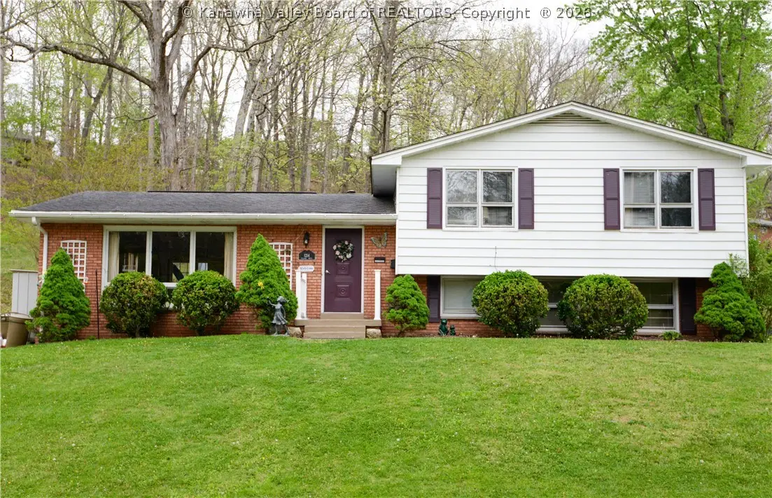 1214 Village Drive, South Charleston, WV 25309 - #1