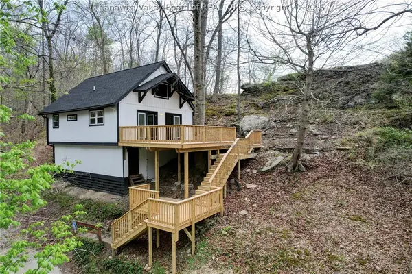 2873 Kanawha State Forest Drive, Charleston, WV 25314