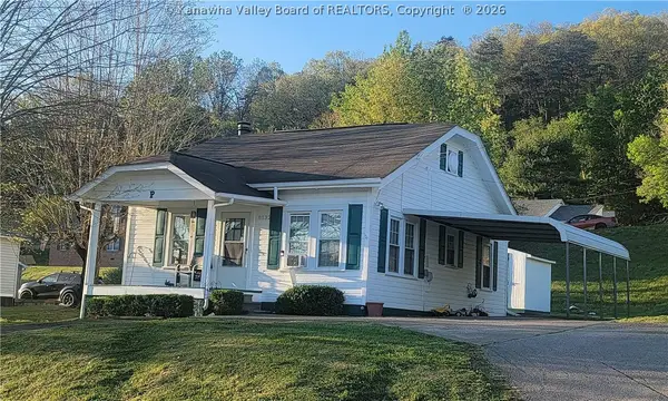8132 Dingess Avenue, Hamlin, WV 25523