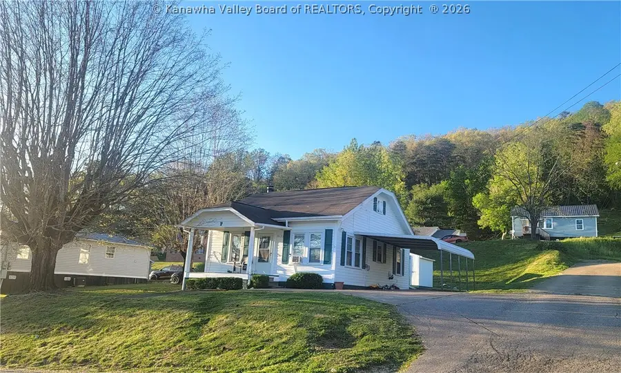 8132 Dingess Avenue, Hamlin, WV 25523 - #2