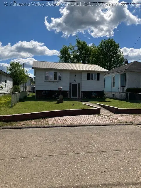 2316 Jefferson Avenue, Point Pleasant, WV 25550