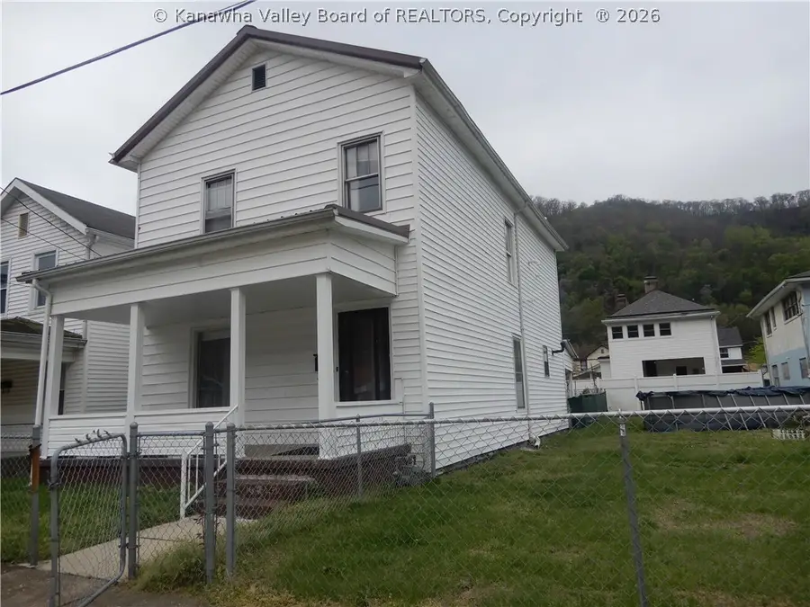 145 6th Avenue, Montgomery, WV 25136 - #2