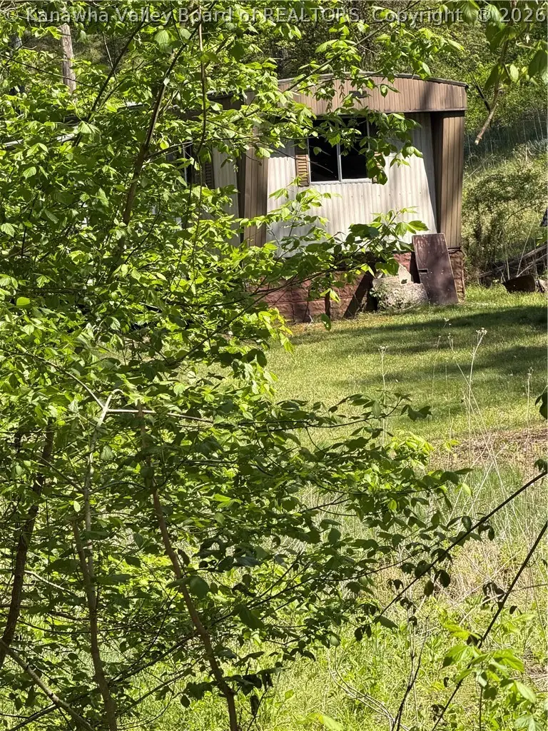 1040 Stone Drive, Saint Albans, WV 25177 - #2