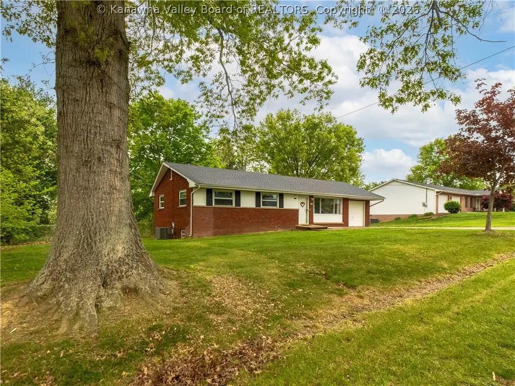 114 Oakwood Estates, Scott Depot, WV 25560 - #1