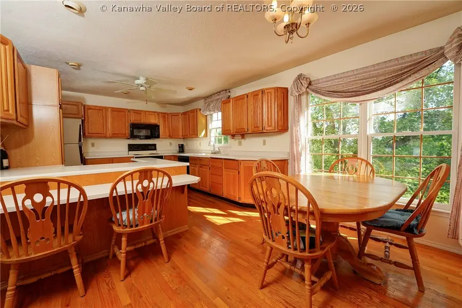 4513 Richmond Circle, South Charleston, WV 25309 - #3