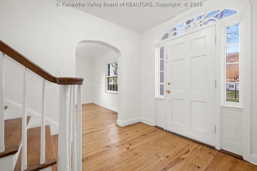 4803 Virginia Avenue Se, Charleston, WV 25304 - #2