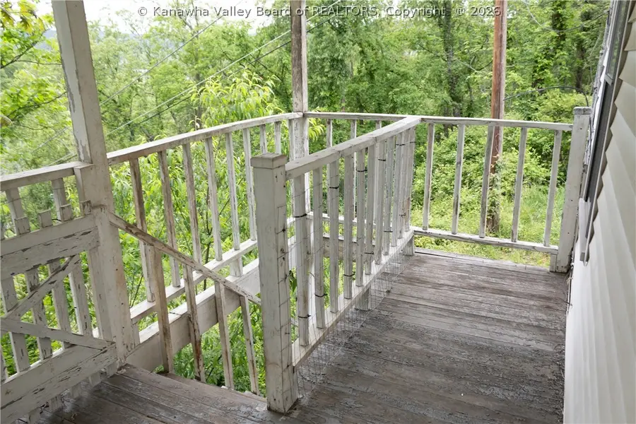 127 Bailes Drive, Nitro, WV 25143 - #3