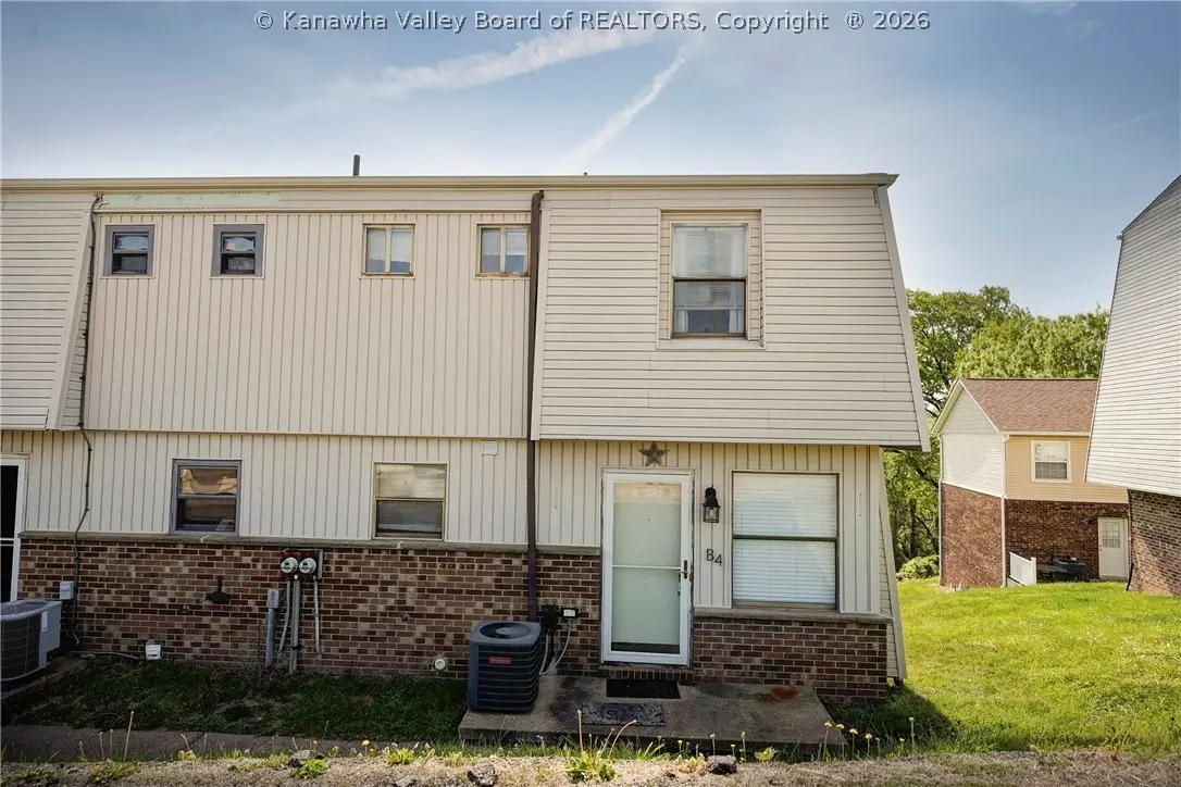 123 Oakwood Road #B4, Charleston, WV 25314 - #1