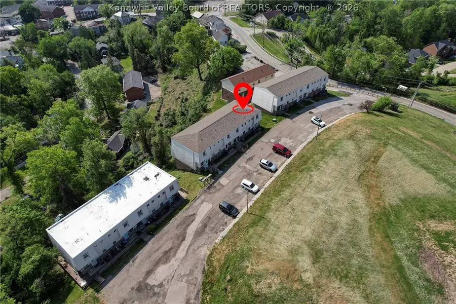 123 Oakwood Road #B4, Charleston, WV 25314 - #3