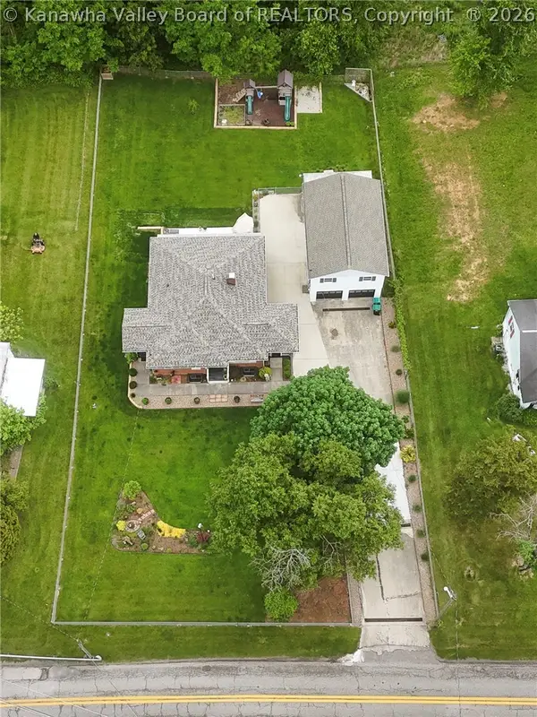 3005 Mount Vernon Drive, Hurricane, WV 25526