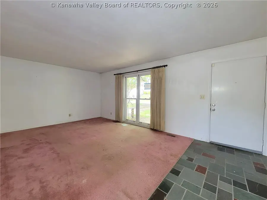 6907 Heritage Drive, Sissonville, WV 25312 - #3