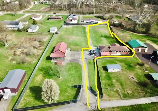 19 River Drive, Elkview, WV 25071
