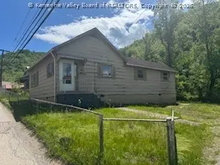 164 W Walnut Hill Road, Logan, WV 25601 - #1
