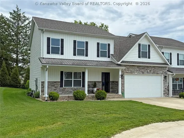 62 Cottage Lane, Hurricane, WV 25526
