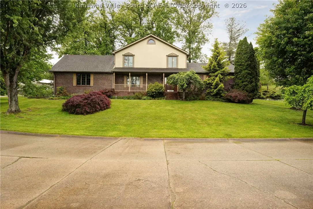 817 Shrewsbury Drive, Saint Albans, WV 25177 - #1