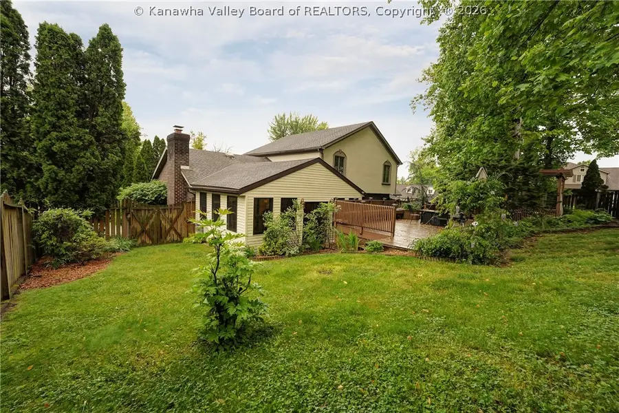 817 Shrewsbury Drive, Saint Albans, WV 25177 - #3
