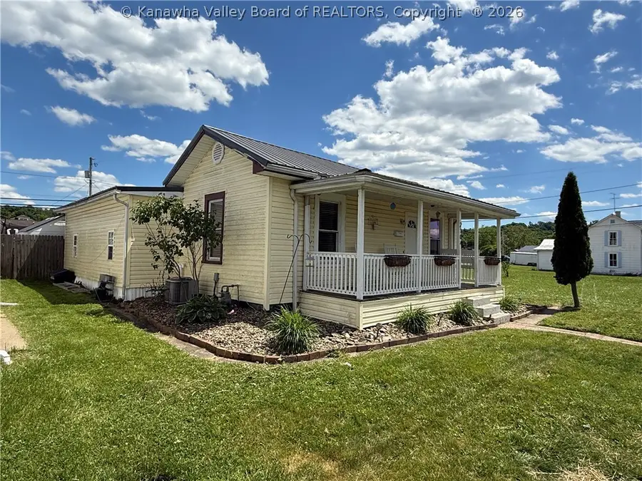 2104 Lincoln Avenue, Point Pleasant, WV 25550 - #2