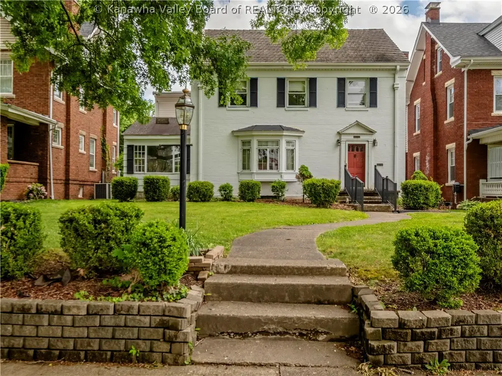 311 E 11th Avenue, Huntington, WV 25701 - #1