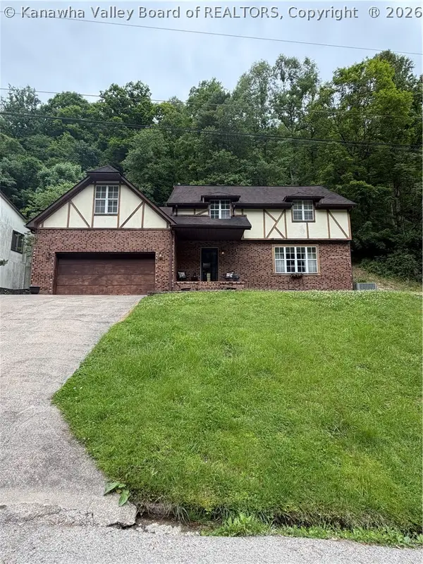 556 Hidden Valley Road, Chapmanville, WV 25508