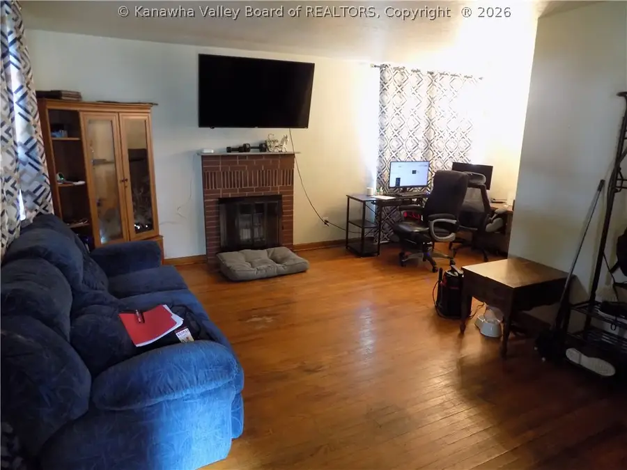 4910 Washington Avenue Se, Charleston, WV 25304 - #2