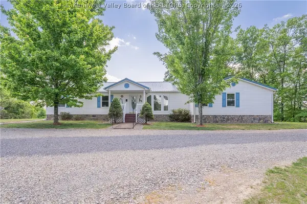 5169 Widen Ridge Road, Clay, WV 25043