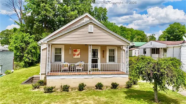 241 N Pinch Road, Elkview, WV 25071