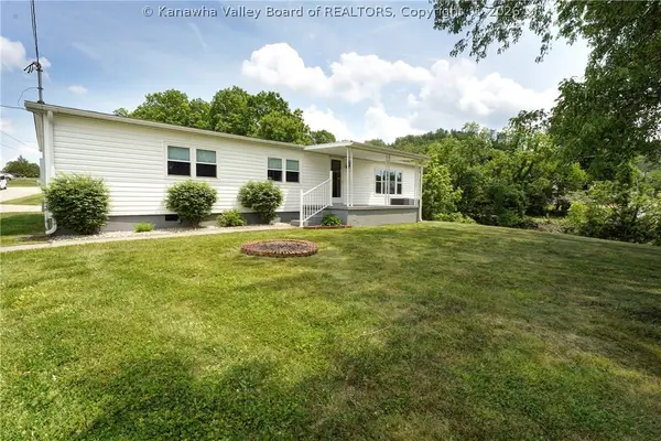 76 Precious Drive, Hurricane, WV 25526